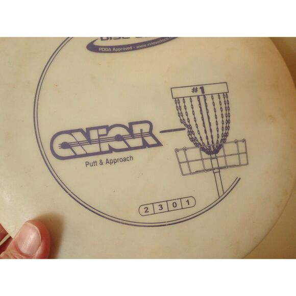 Innova DX Aviar 150g Ivory Black Stamp Putter Golf Disc - Picture 2 of 4